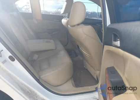 2011 Honda Accord 2.4 Ex-L из США, поврежденный, VIN 1HGCP2F80BA011855